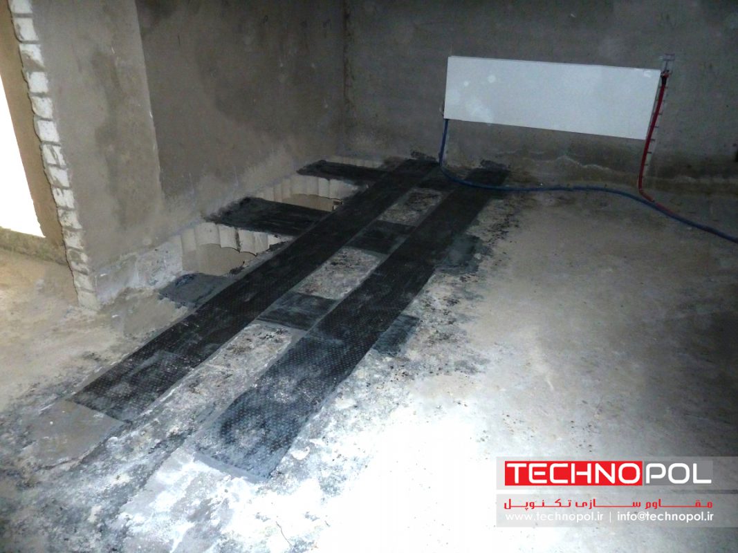 تقویت دال بتنی دارای باز شو با استفاده از الیاف کربن