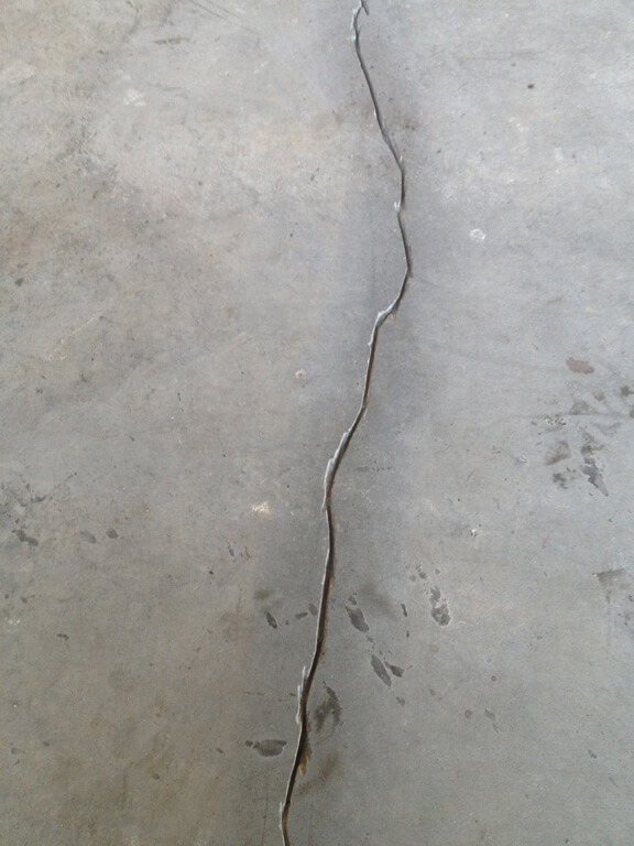 repairing-concrete-cracks