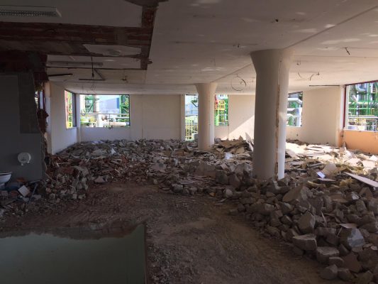 مقاوم سازی ستون ها با ژاکت بتنی و افزودن دیوار برشی