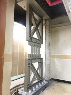 مقاوم سازی ساختمان تجاری با استفاده از میراگر تسلیمی